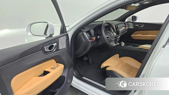 Volvo XC60 second Generation id 4476552 из Кореи 38