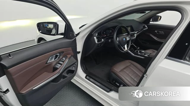 BMW 3 Series (G20) id 4489946 из Кореи 20