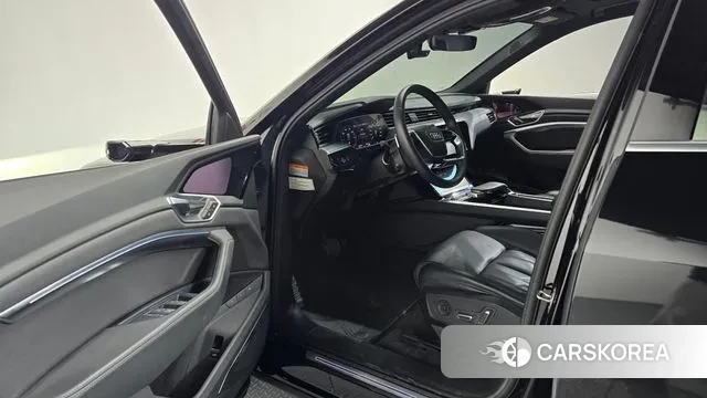 Audi e-Tron id 3561566 из Кореи 20