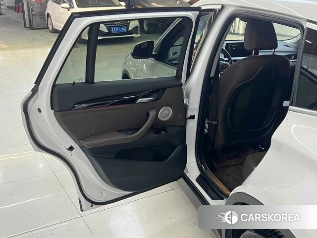 BMW X1 id 4278908 из Китая 25