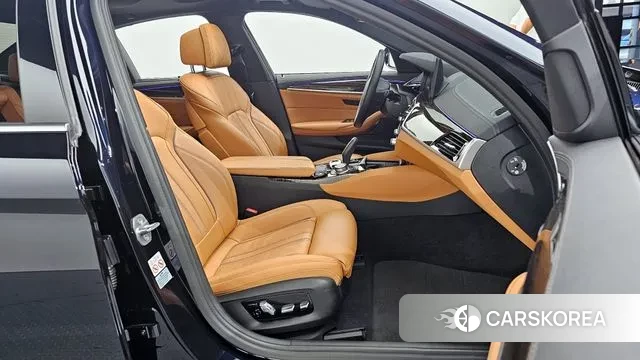 BMW 5 Series (G30) id 3053648 из Кореи 20