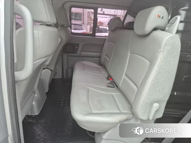 Hyundai The New Grand Starex id 3480140 из Кореи 18