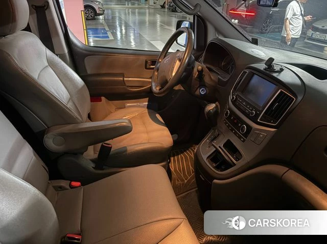 Hyundai The New Grand Starex id 4693956 из Кореи 14