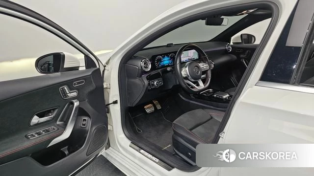 Mercedes-Benz A-Class W177 id 4524748 из Кореи 35