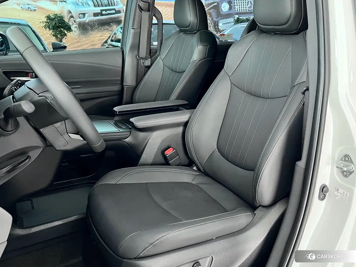Toyota Sienna id 4547649 из Китая 25