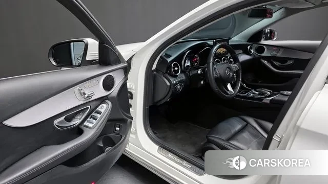 Mercedes-Benz C-Class W205 id 3698924 из Кореи 20
