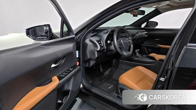 Lexus UX250h id 4019724 из Кореи 20