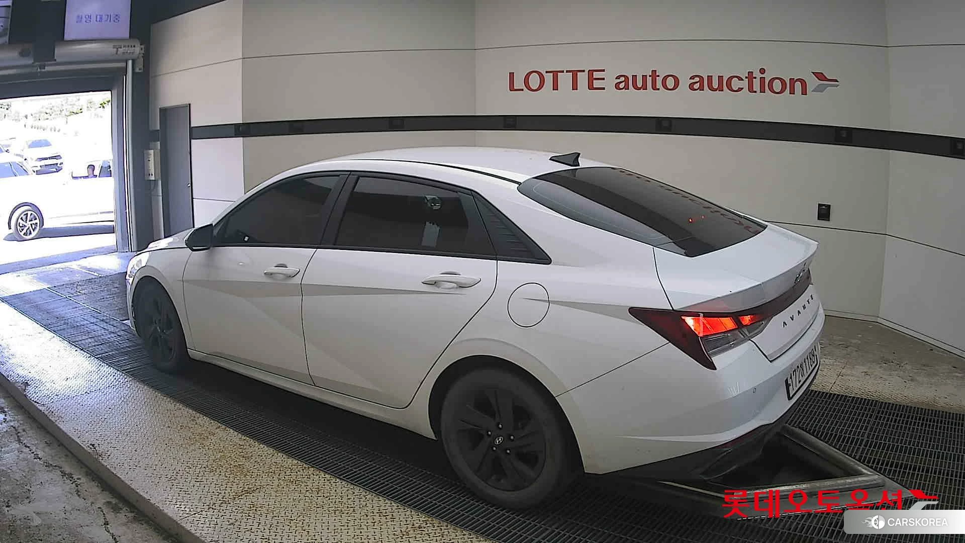 Hyundai Avante Hybrid id 4679332 из Кореи 38