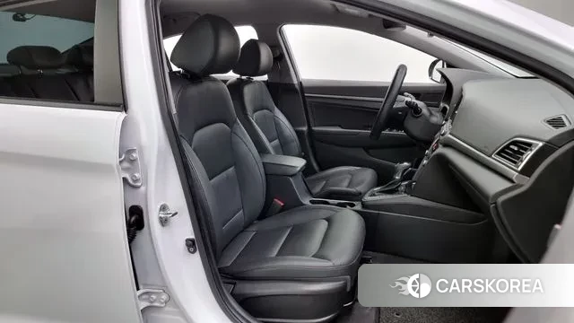 Hyundai Avante AD id 3682570 из Кореи 20