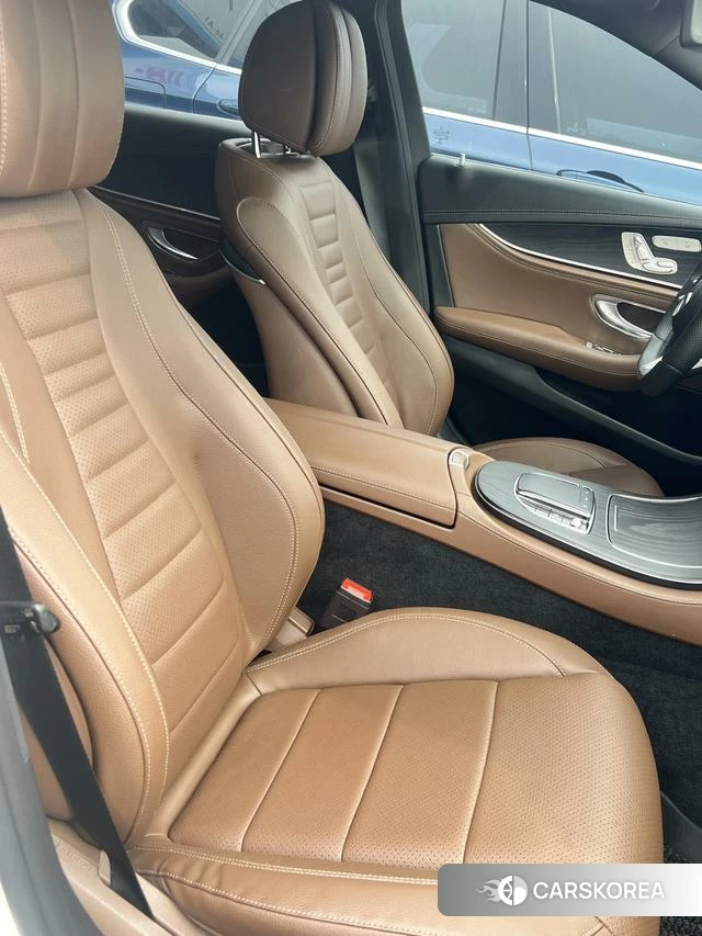 Mercedes-Benz E-class id 4300822 из Китая 13