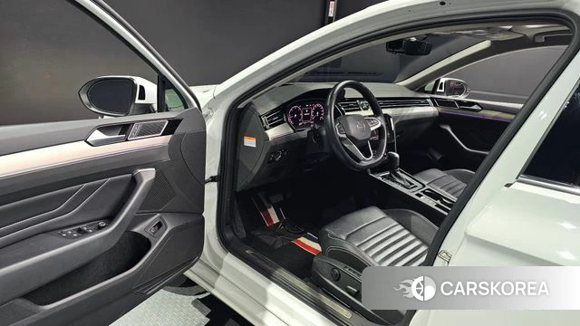 Volkswagen Passat GT (B8) id 3941694 из Кореи 20