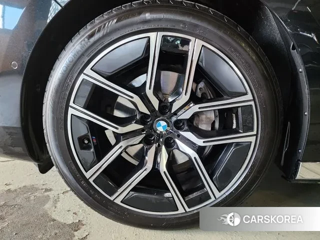 BMW 7 Series (G70) id 3757872 из Кореи 12