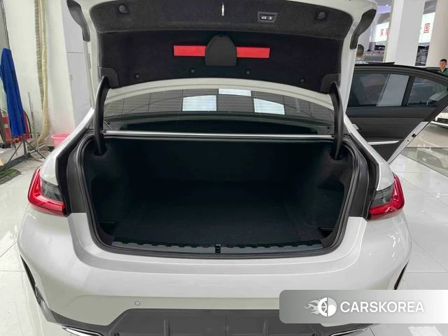 BMW 3 series id 4307332 из Китая 22