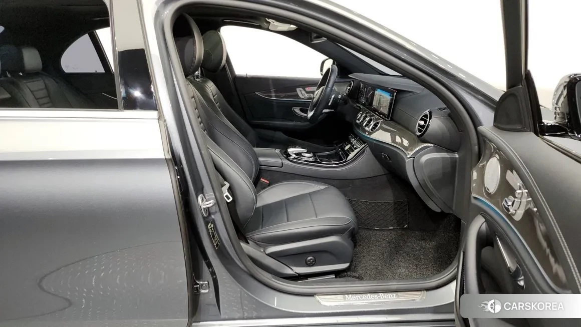 Mercedes-Benz E-Class W213 id 2089877 из Кореи 20