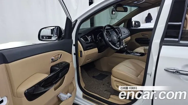 Kia The New Carnival id 2892081 из Кореи 20