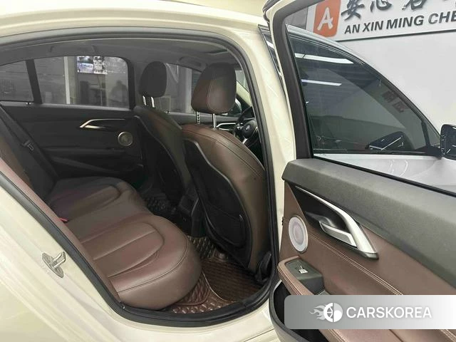 BMW 1 series id 4290724 из Китая 19