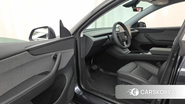 Tesla Model Y id 4710471 из Кореи 33