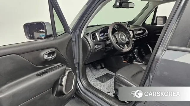 Jeep Renegade id 3707269 из Кореи 20