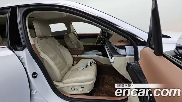 Hyundai Grandeur (GN7) id 2640355 из Кореи 20