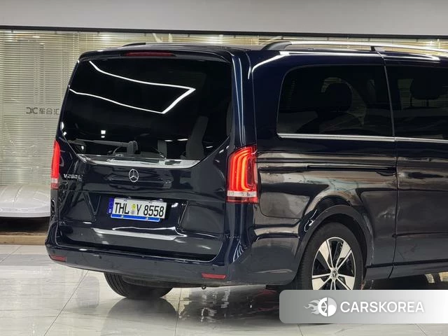 Mercedes-Benz V-class id 4263325 из Китая 21