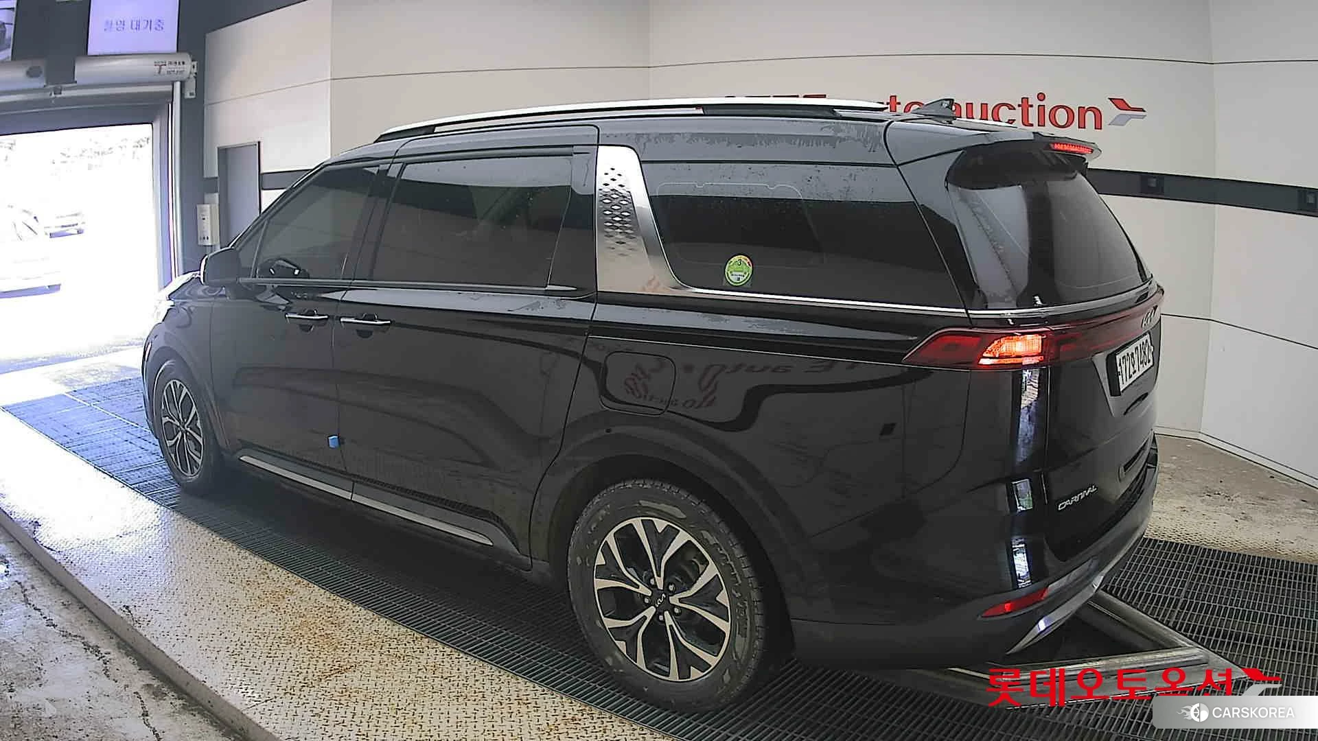 Kia Carnival id 4679373 из Кореи 38