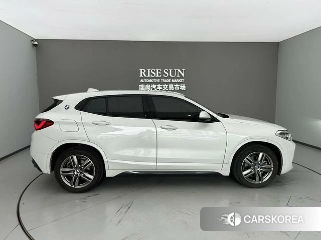 BMW X2 id 4213970 из Китая 15