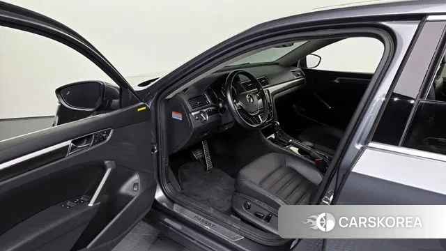 Volkswagen The New Passat id 3515211 из Кореи 20