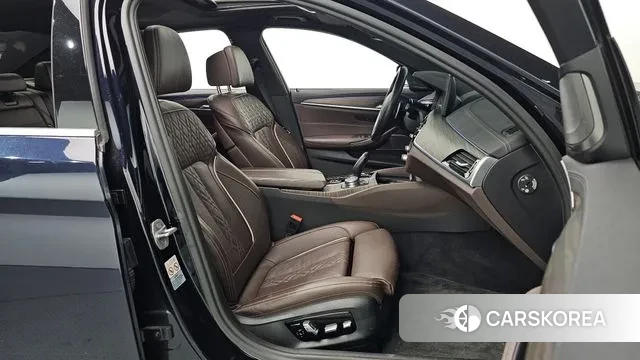 BMW 5 Series (G30) id 3509339 из Кореи 20