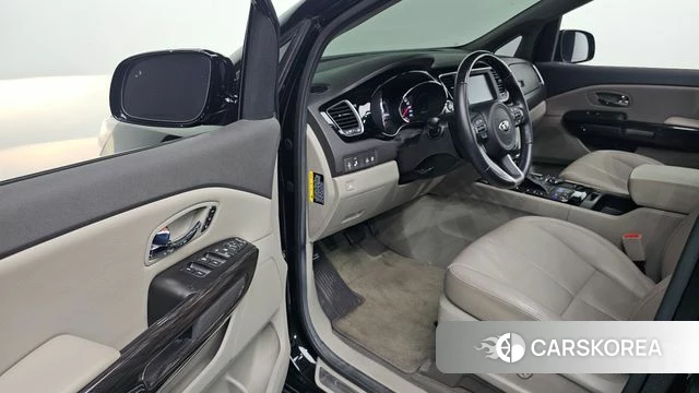 Kia All New Carnival id 4667874 из Кореи 20
