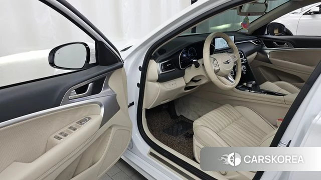 Genesis The New G70 id 4854534 из Кореи 20