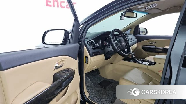 Kia The New Carnival id 4647779 из Кореи 33