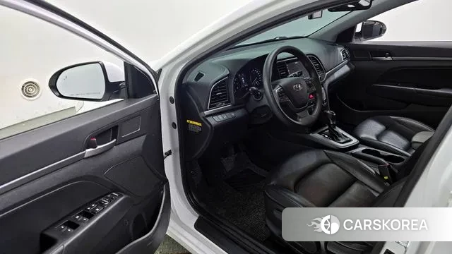 Hyundai Avante AD id 3547575 из Кореи 20