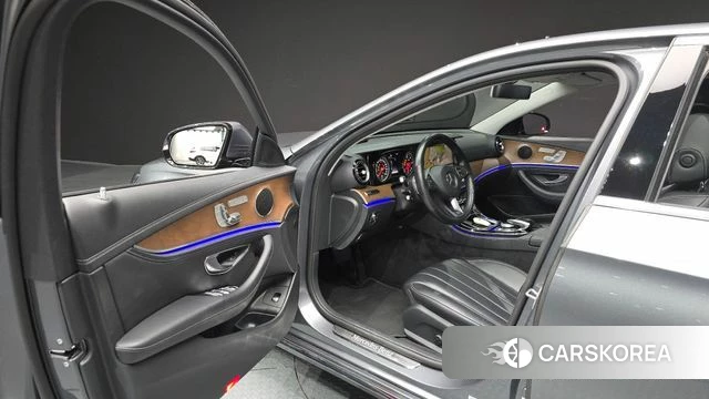 Mercedes-Benz E-Class W213 id 4647837 из Кореи 20