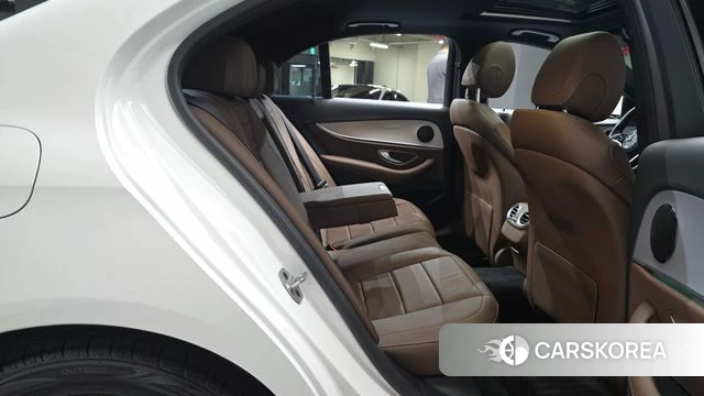 Mercedes-Benz E-Class W213 id 3936043 из Кореи 20