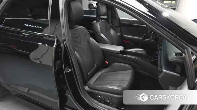 Hyundai Grandeur (GN7) id 3442698 из Кореи 20