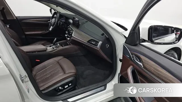 BMW 5 Series (G30) id 3641401 из Кореи 20