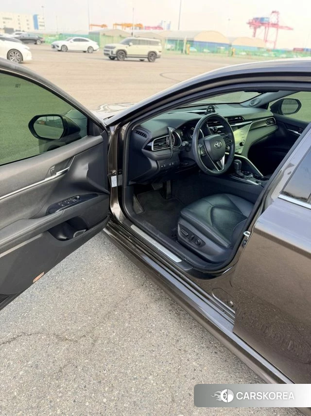 Toyota Camry (XV70) id 3965604 из Кореи 20