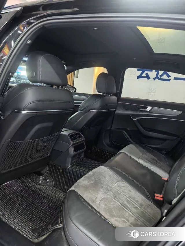 Audi A6L id 4258278 из Китая 12