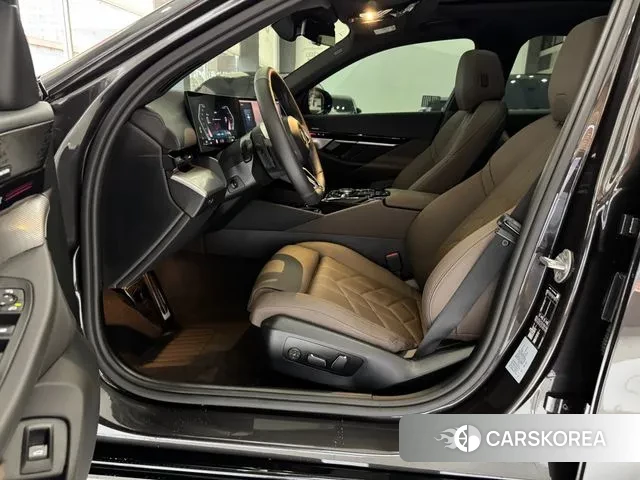 BMW 5 Series (G60) id 3026705 из Кореи 20