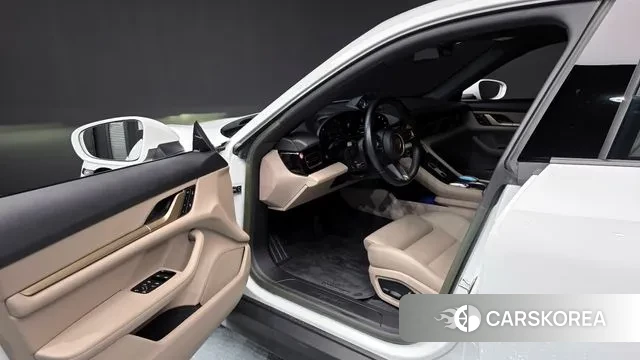 Porsche Taycan id 3223655 из Кореи 20