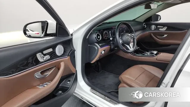 Mercedes-Benz E-Class W213 id 3718355 из Кореи 20