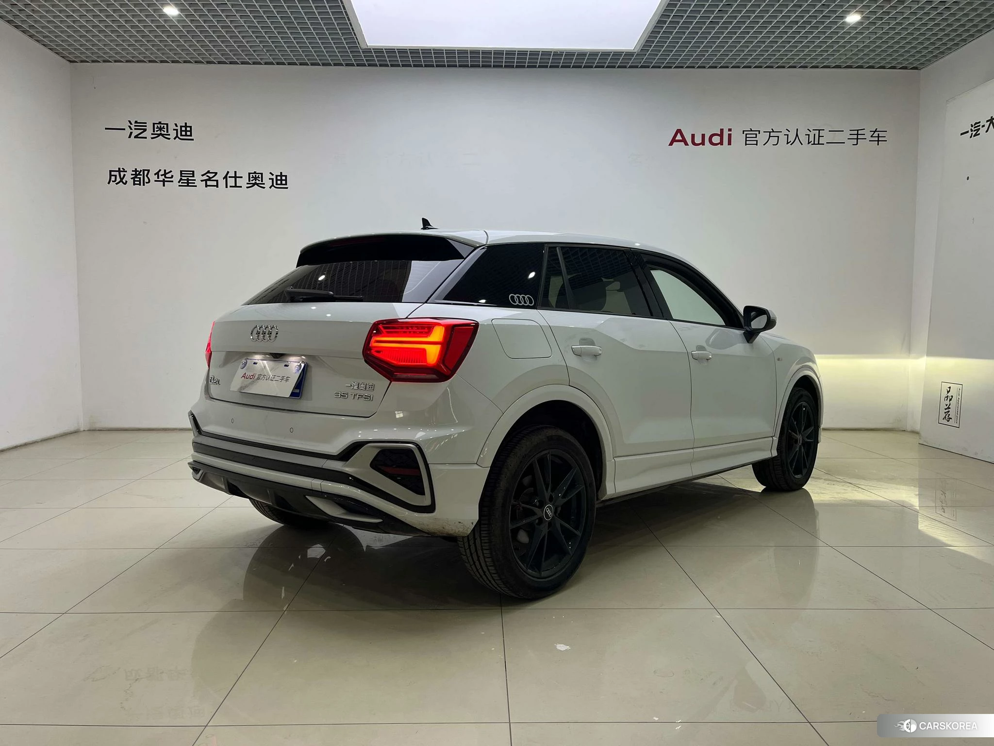 Audi Q2L id 4440419 из Китая 15