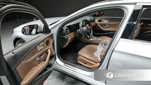 Mercedes-Benz E-Class W213 id 4323425 из Кореи 32