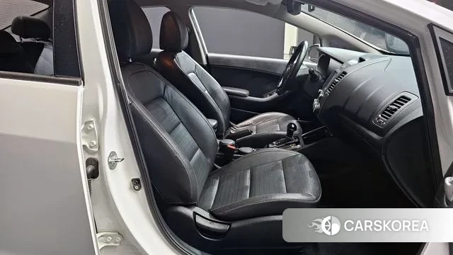 Kia The New K3 id 3470054 из Кореи 20