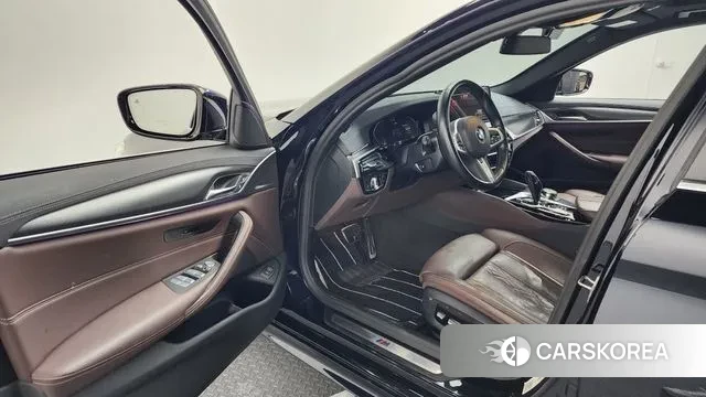 BMW 5 Series (G30) id 3492513 из Кореи 20