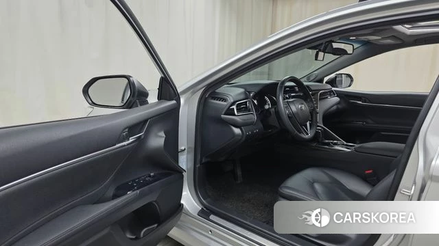 Toyota Camry (XV70) id 4251338 из Кореи 30