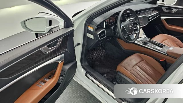 Audi A6 (C8) id 4541020 из Кореи 32