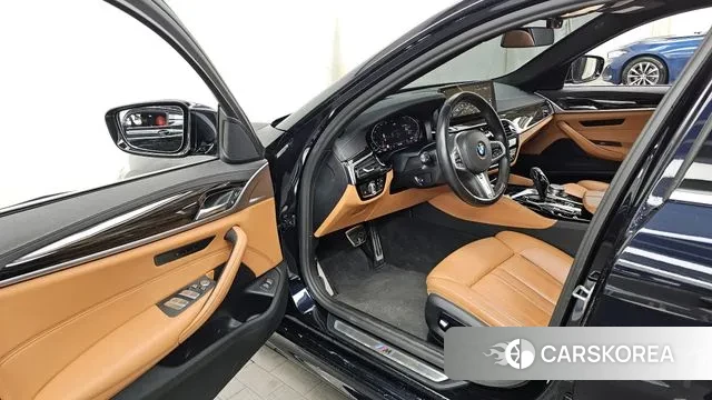 BMW 5 Series (G30) id 3488870 из Кореи 20