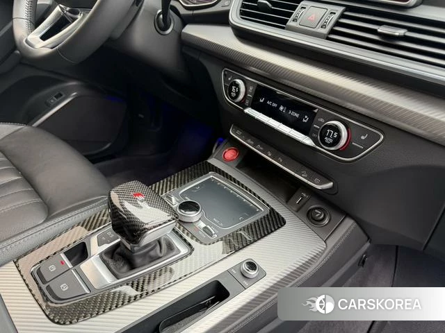 Audi Q5L id 4272942 из Китая 16