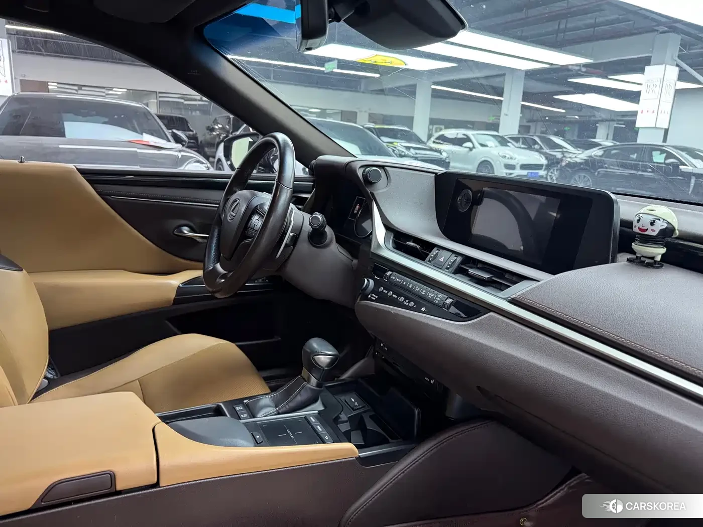 Lexus ES id 4565394 из Китая 21